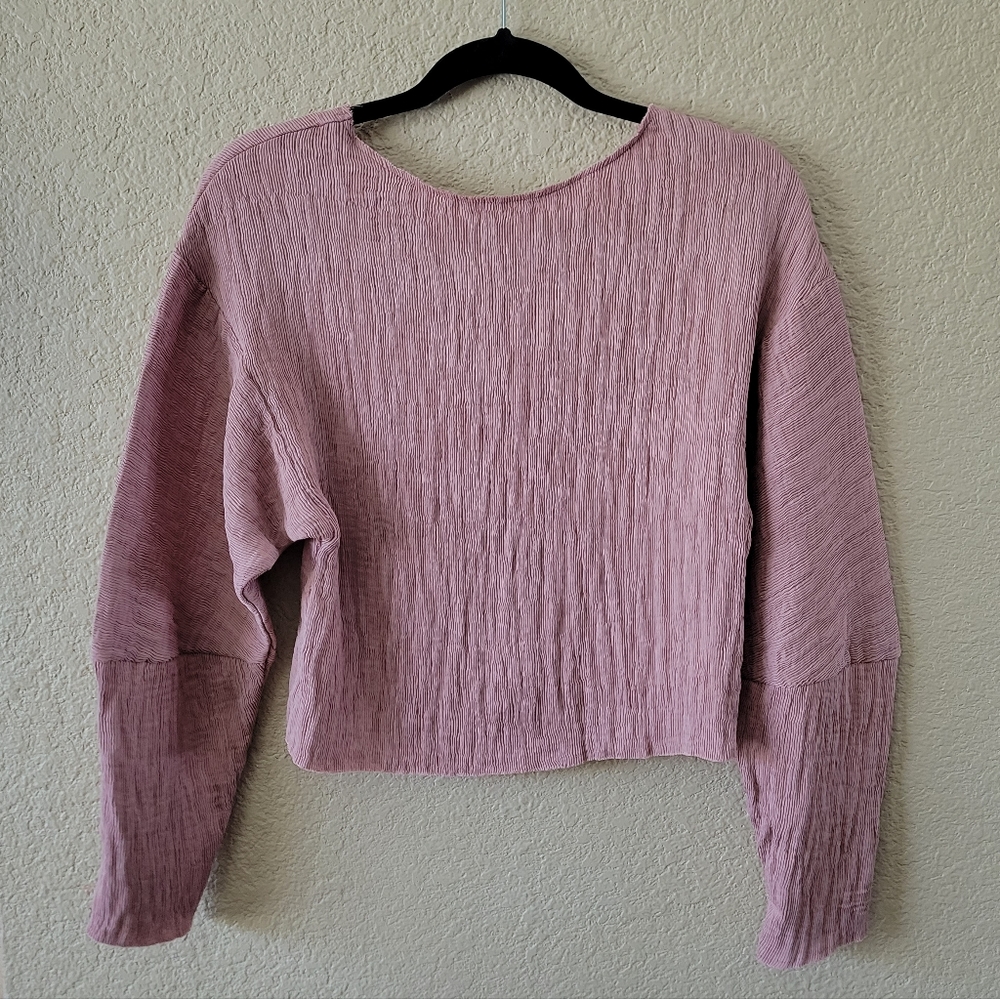 Topshop, Size 4, Blush Long Sleeved Crepe Crop Blouse